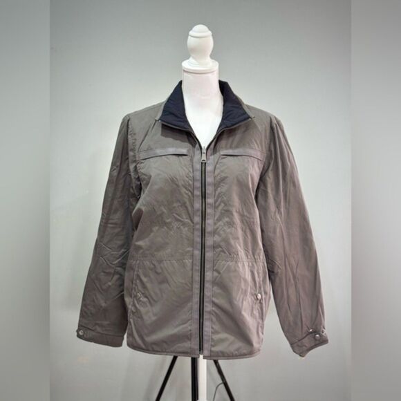 CLEARANCE! Gray Tommy Hilfiger Shell Jacket Size S EUC - Picture 1 of 6